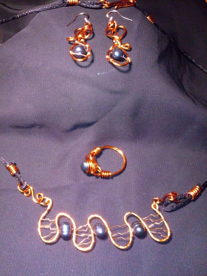 Irca Ironheart - drátované šperky